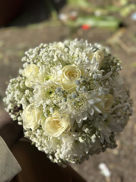 Bouquet de roses blanches