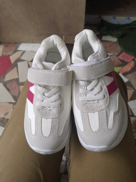 Baskets enfant blanches