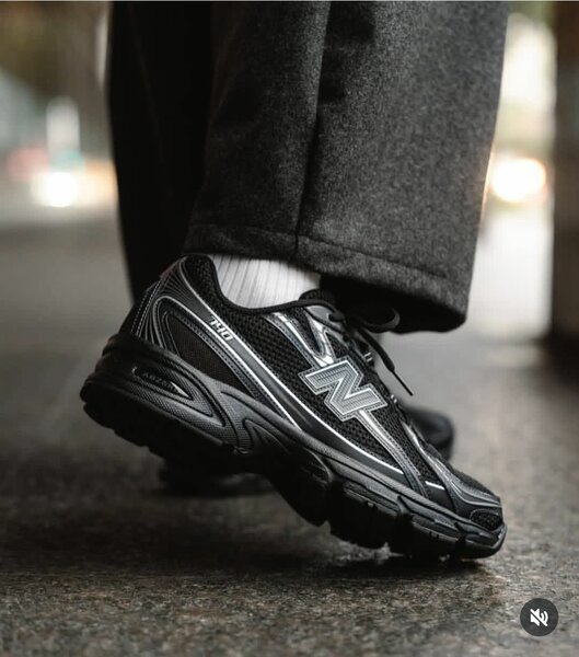 New balance 740