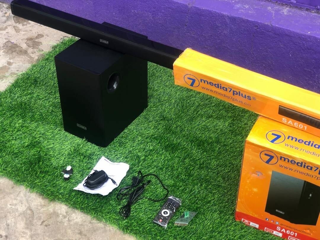 Media 7 plus sound bar and woofer