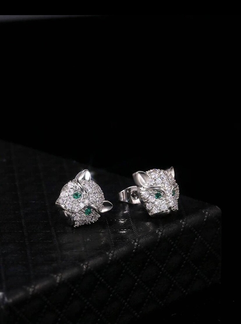 Leopard design stud earings