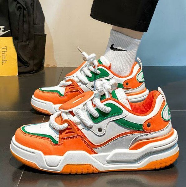 Baskets colorées tendance