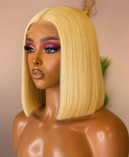 Perruque en dentelle longue et lisse