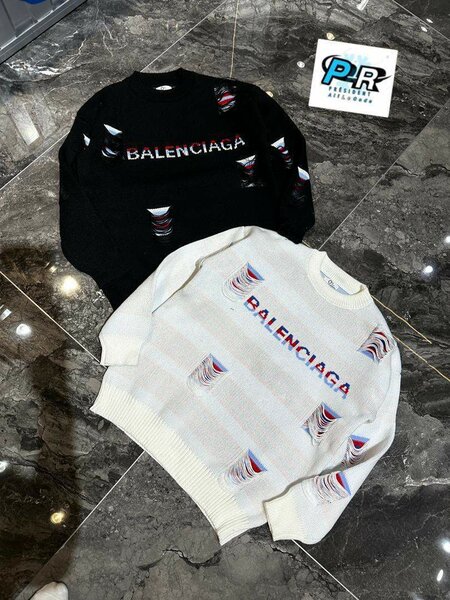 Pulls Balenciaga Déchirés