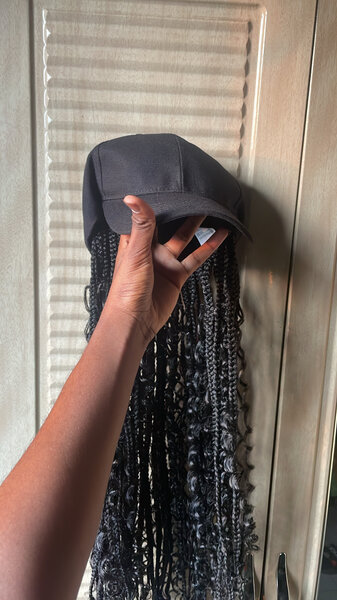 Casquette avec Tresses Synthétiques