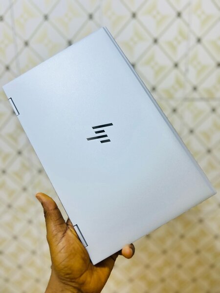 HP ELITEBOOK 1030 G7