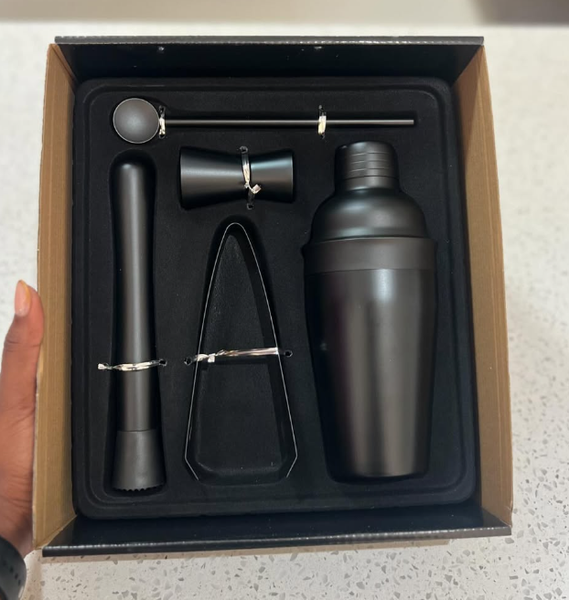 Cocktail preparation set, 6 pieces, matte black, includes a shaker, a mudler, a measuring cup, a spoon and accessories