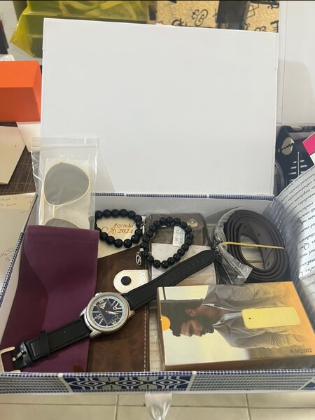 Coffret Cadeau pour Lui - Montre et Accessoires