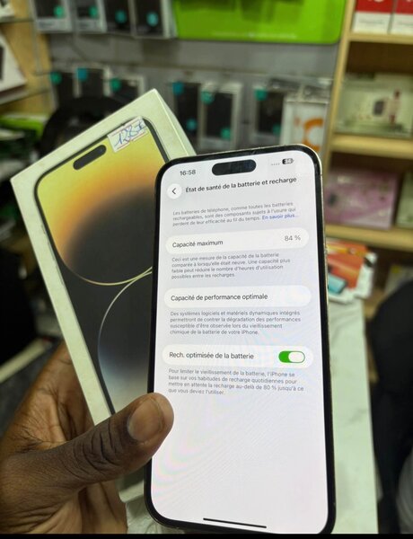 Apple iPhone 15 Pro - Smartphone