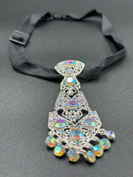 Elegant Crystal Ties Set