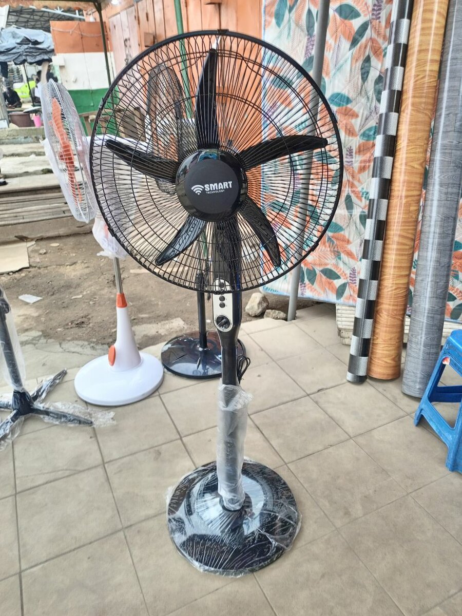 Ventilateur sur pied intelligent