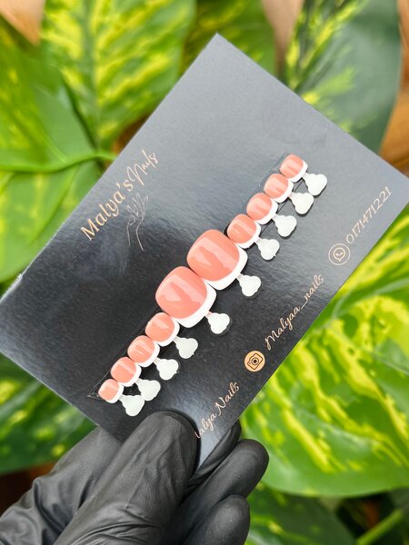 French Pedicure- Press on nail