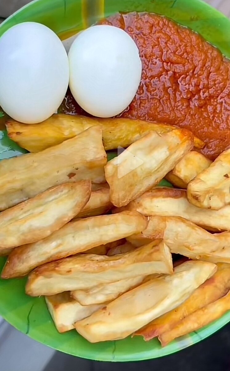 Manioc Frit et Œufs