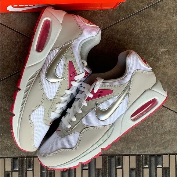 Nike Air Max VNR Beige