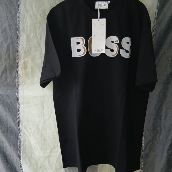 T-shirt noir imprimé style urbain