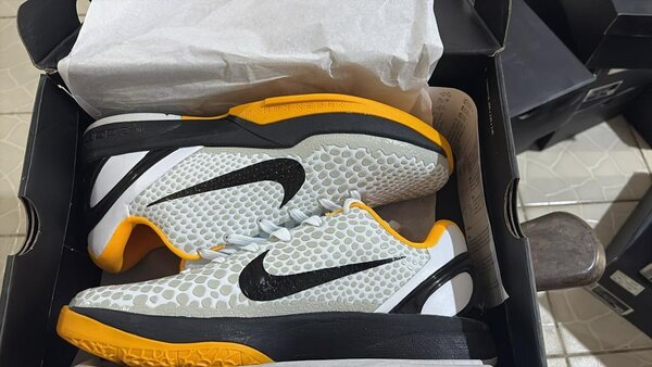 Men's Athletic Basketball Shoes