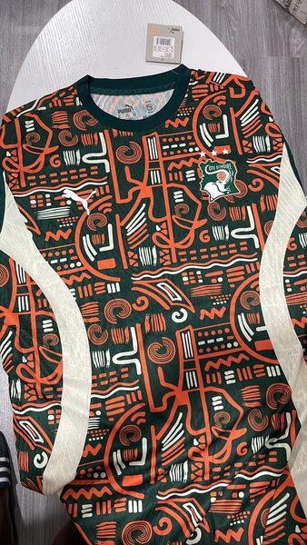 Maillot de foot coloré