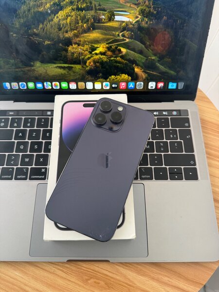 iPhone 14 pro Max dos fissuré