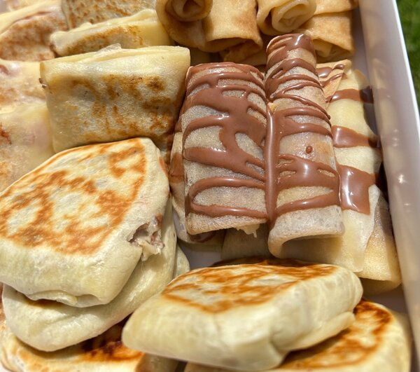 Mélange crêpes salées et sucré