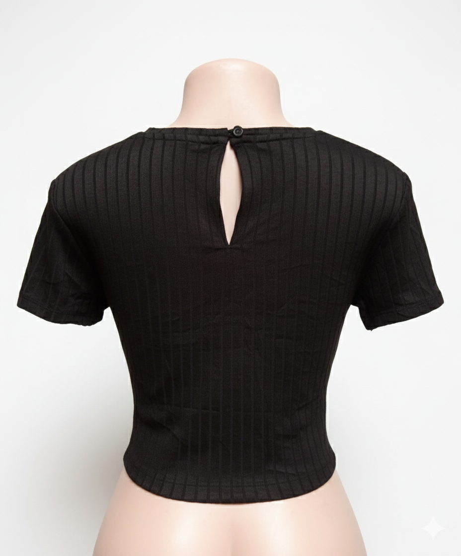 Top court noir motif amour