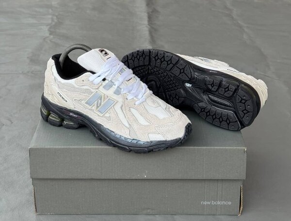 New Balance 2002R Blanc