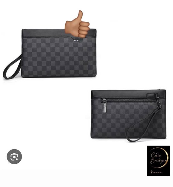 Pochette élégante en cuir