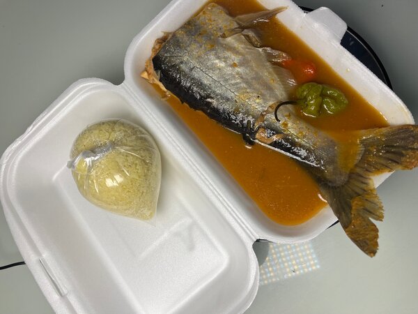 Poisson en sauce avec semoule