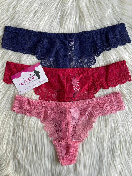 Strings et culottes pour femmes