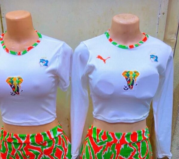 T-shirts Éléphant Femme