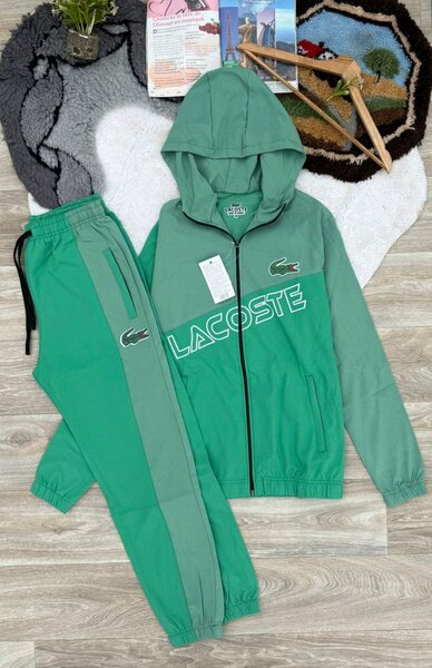 survêtement LACOSTE CERTIFIÉ