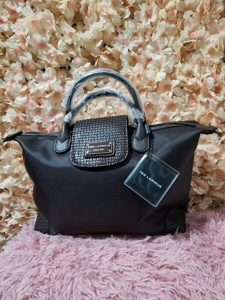 Sac à main élégant Ted Lapidus