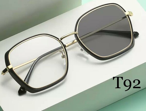 Lunette+coffret+Essuie glace.