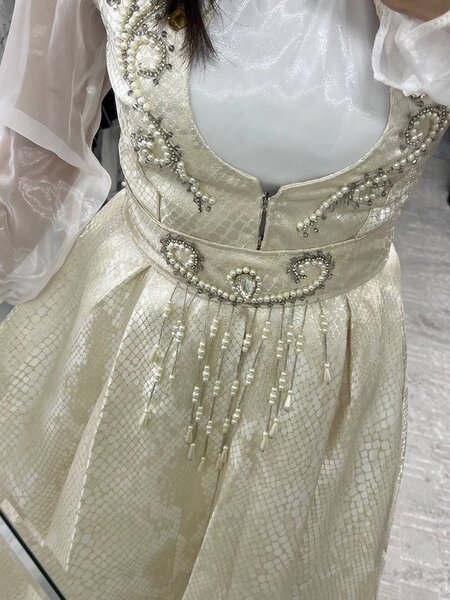 Продаю на узатуу