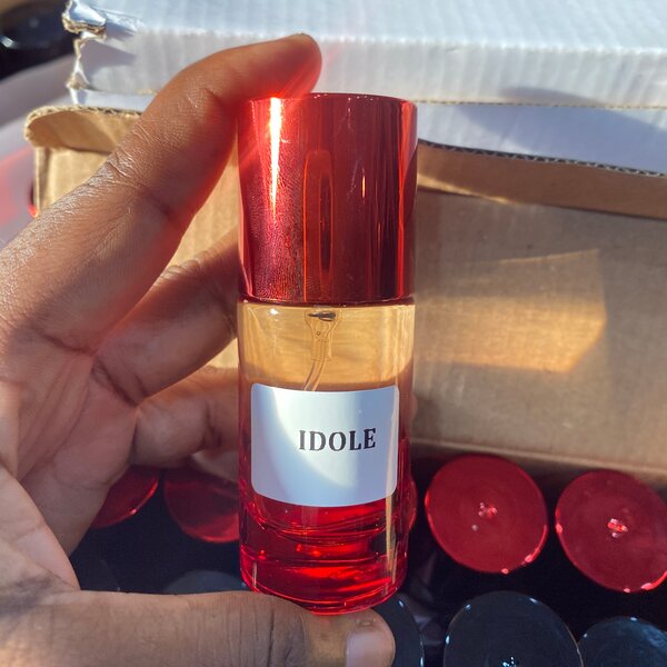 Parfum IDOLE Élegant