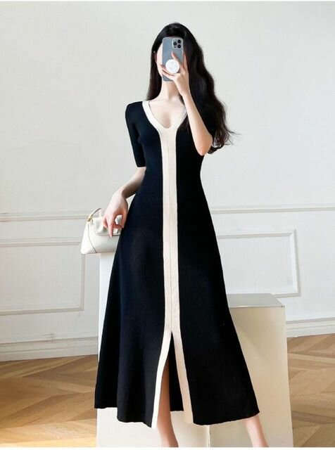 Robe Noire Élégante Fendue