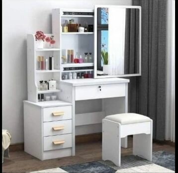 DRESSER TABLE MIRROR