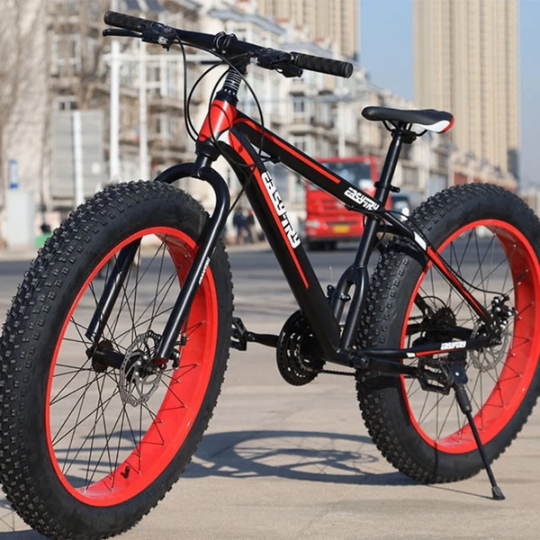 Vélo tout-terrain fatbike noir et rouge