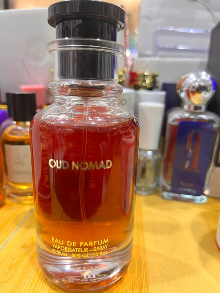 Parfum Oud Nomad EDP