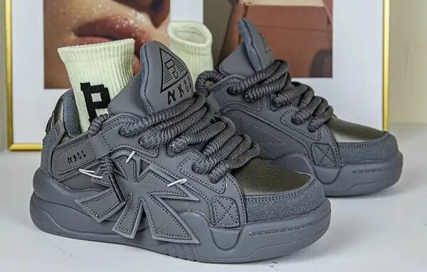 Chaussures de sport pour femmes et hommes