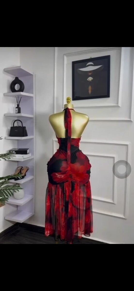 Robe longue rouge élégante