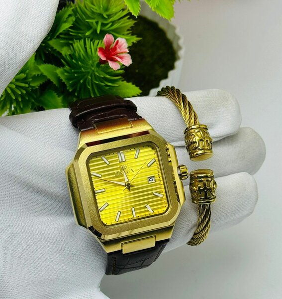 Montre élégante dorée homme