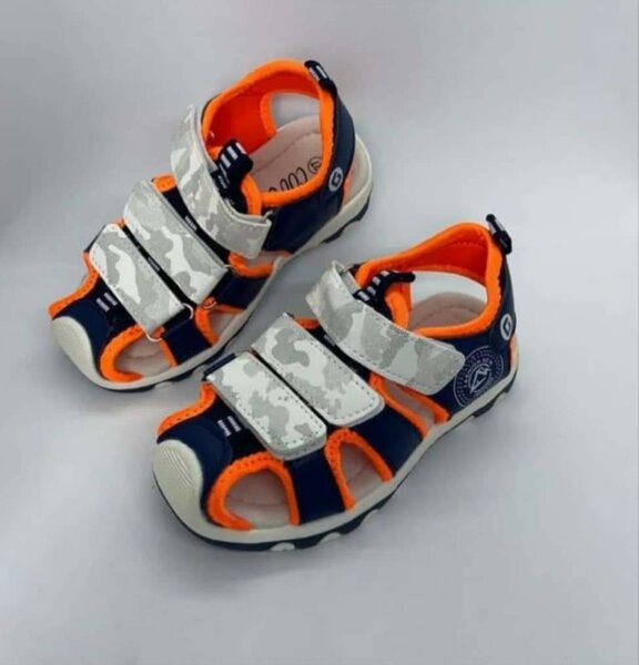 Sandales enfant résistantes