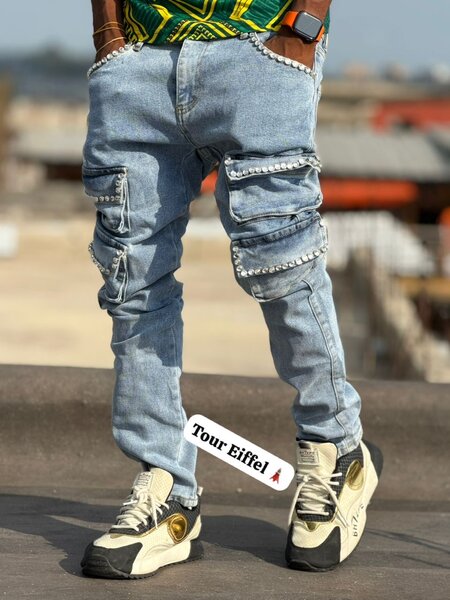 Jean cargo à poches multiples