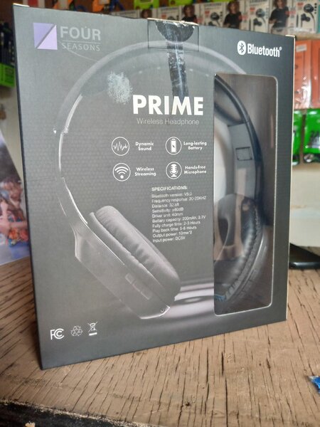 Four Seasons Boom- 2 Headphones