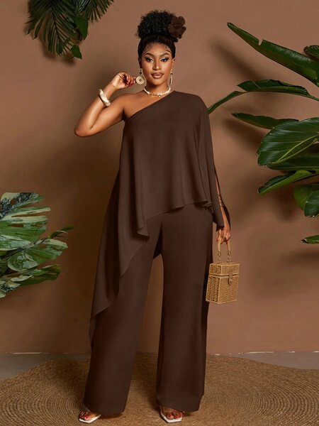 Combinaison élégante asymétrique