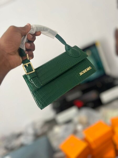 Sac à main vert élégant