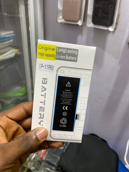 11 pro battery