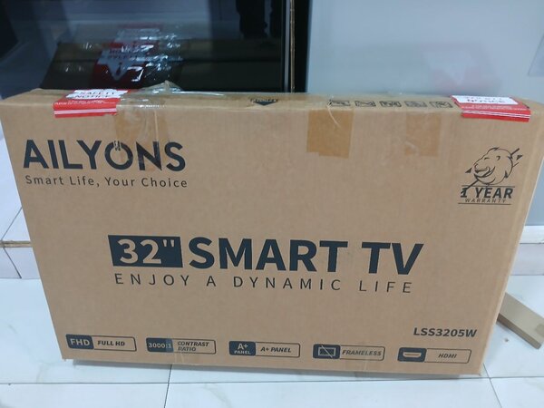 Ailyons 32 Android Smart Television