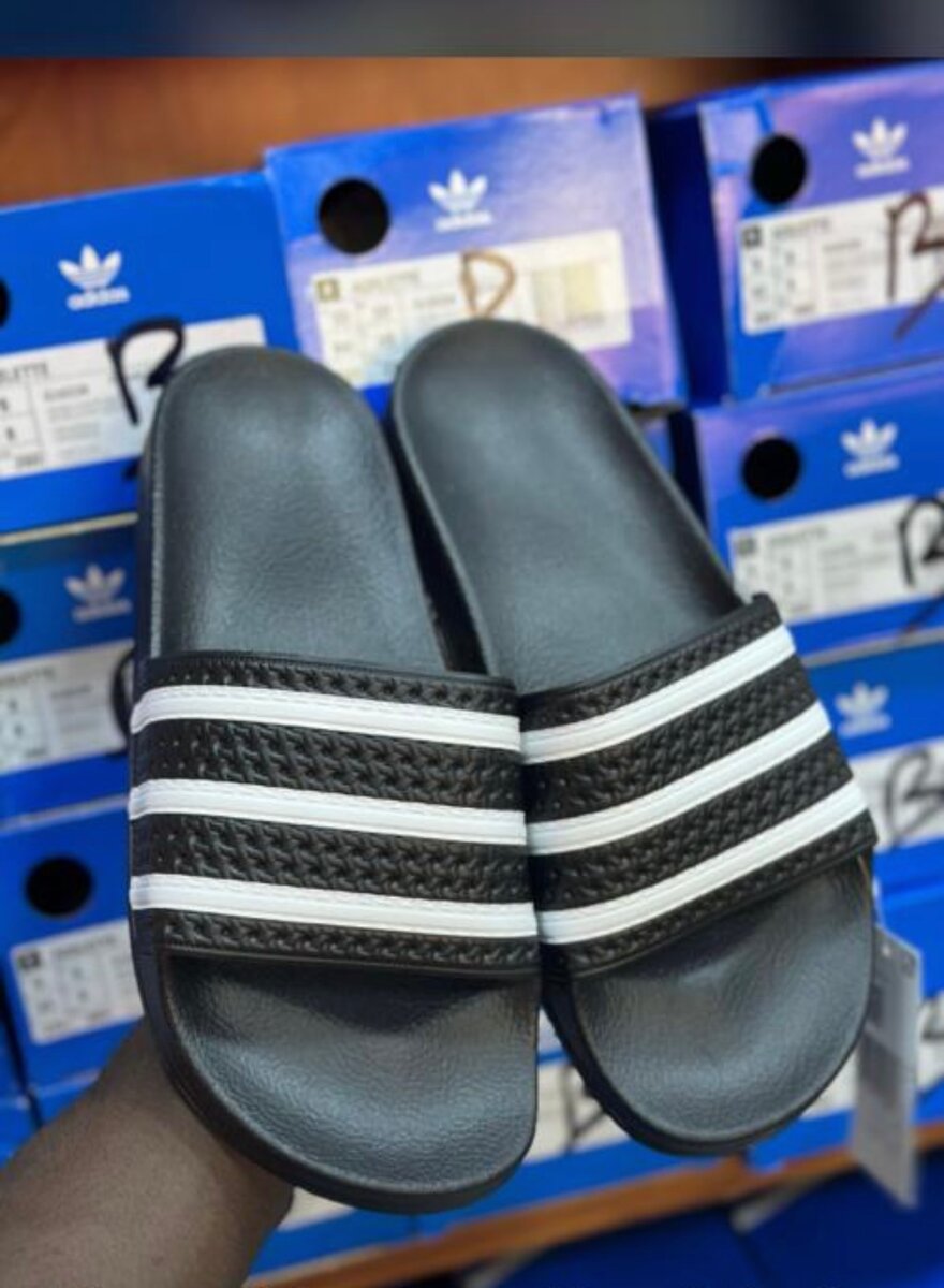 Claquettes Adidas confort