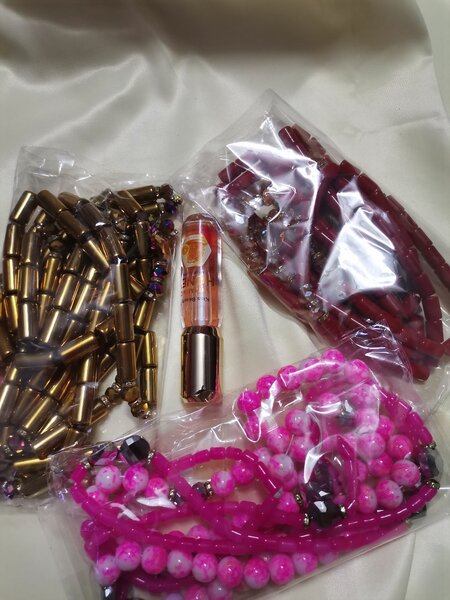 Lots de perles colorées